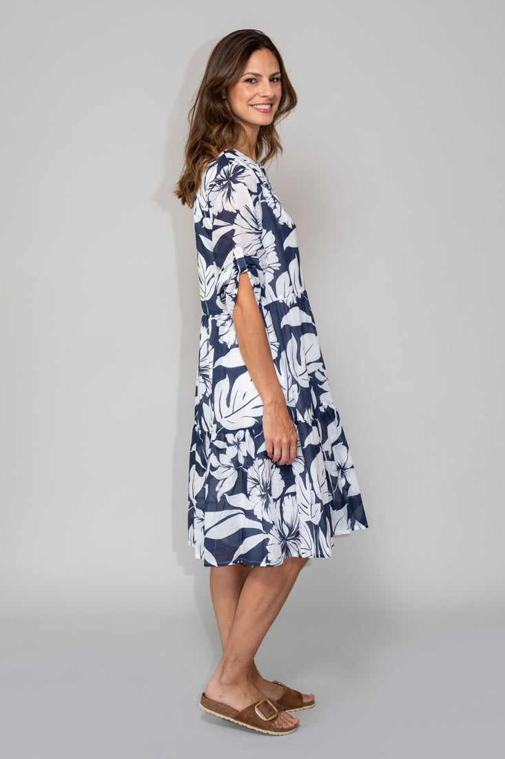 Freizeitkleid Marleen Marine / Weiß