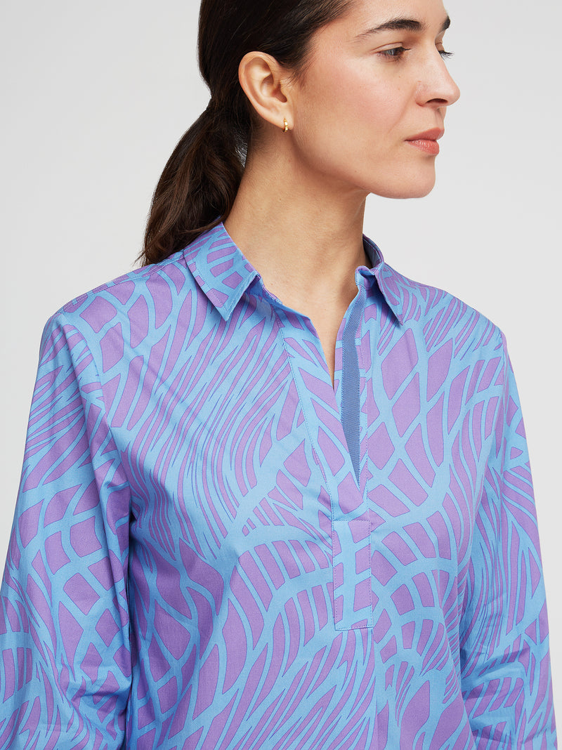 Hemdblusenkleid Gemma, Blau Art Print